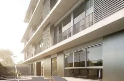 Apartamento com 2 dormitórios e 1 vaga no petrópolis
