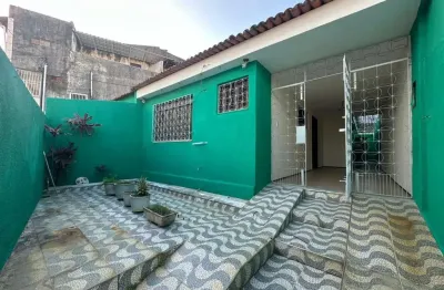 Casa para Locação em Fortaleza, Padre Andrade, 4 dormitórios, 2 suítes, 4 banheiros, 2 vagas