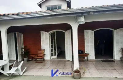 Casa com 3 quartos à venda na Avenida Vietnã, 22, Canoas, Pontal do Paraná
