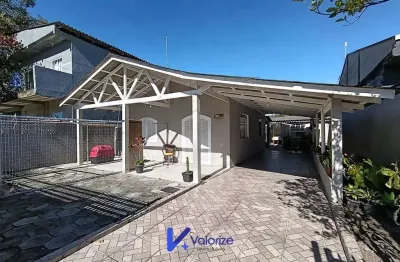 Casa com 4 quartos à venda na Avenida Guaratuba, 33, Shangri-lá, Pontal do Paraná
