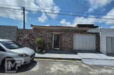 Casa com 3 quartos à venda na Rua Emília Ricardo de Lima, Serraria, Maceió
