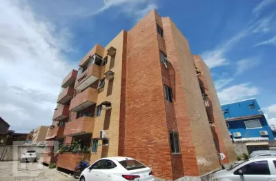 Apartamento térreo nascente, três quartos(um reversível) cruz das almas