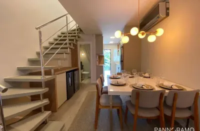 Casa com 2 dormitórios à venda, 96 m² por R$ 800.000,00 - Água Verde - Blumenau/SC