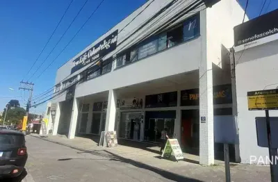 Loja com excelente fluxo de pedestres a uma quadra do shopping palladium