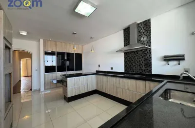 Apartamento com 3 dormitórios para alugar, 130 m² por r$ 3.000/mês - centro - marília/sp