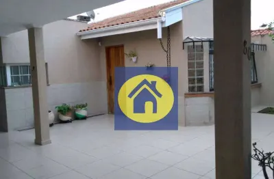 Casa com 3 quartos à venda na Rua Luís Vendramin, 80, Jardim Bandeiras, Jundiaí