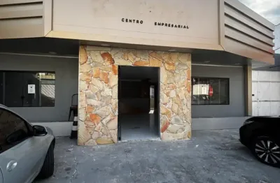 Alugo ponto comercial – ideal para clínica | 5 salas | estacionamento p/ 10 carros