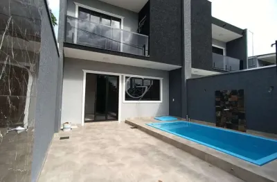 Sobrado de alto padrão no balneário praia de leste!