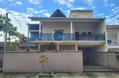 Sobrado com 05 quartos à 01 quadra do mar no bal. ipanema - a venda