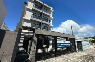 Apartamento a duas quadras do mar em praia de leste!