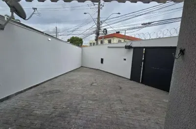Casa duplex com 2 quartos, área gourmet e 2 vagas no santa branca - ca3564