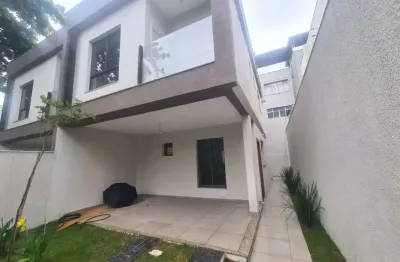 Casa Duplex de Alto Padrão no Itapoã – 3 Quartos, Suíte com Closet e Lazer Privativo - CA3745