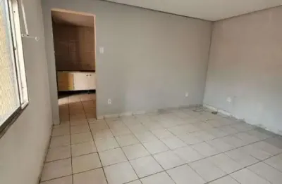 Edicula com 1 dormitorio para alugar, 60 m2 por r$ 1.500,00/mes - vila ligya - guaruja/sp