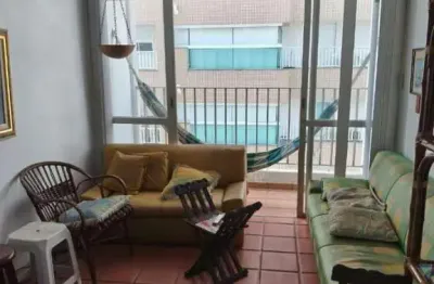 Apartamento com 2 dormitorios + reversivel entre as praias das asturias e do tombo – guaruja/sp