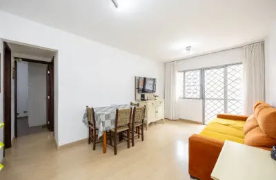 Apartamento 2 quartos finamente decorado em curitiba, até 4 pessoas