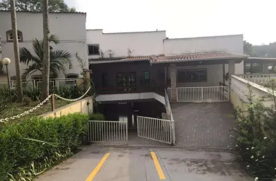 Casa com 3 dormitórios à venda, 300 m² por r$ 2.000.000 - roseira - mairiporã/sp