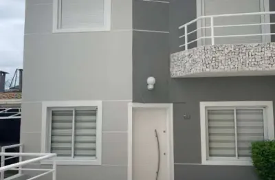 Excelente sobrado em condomínio fechado para locação no jardim santa inês, local privilegiada, 2 dormitórios (1 suíte), 2 vagas e lazer.