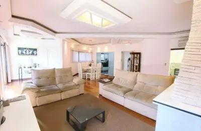 Sobrado todo decorado para venda no jardim frança, local privilegiado, próximo ao shopping trimais, 4 dorms(3 suítes), 7 vagas e lazer