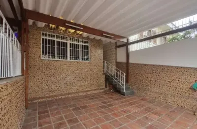 Sobrado para venda no horto florestal, ótima localização, à 5 minutos do parque horto florestal, à 15 minutos do shopping metrô tucuruvi