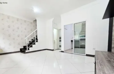 Sobrado em condomínio para locação na vila mazzei, ótima localização, próximo ao shopping metrô tucuruvi e uma variedade de comércios. 3 dormitórios sendo 1 suíte