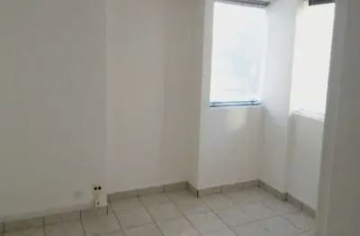 Sala comercial para venda em santana, excelente localização, próximo ao hospital são camilo, sala com banheiro e 1 vaga