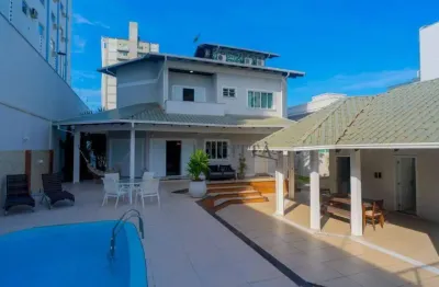 Casa com 4 dormitórios à venda, 381 m² por r$ 4.200.000,00 - vila operária - itajaí/sc