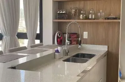 Belíssimo apartamento para locação mobiliado com 02 suítes 02 vagas de garagem e área de lazer em balneário camboriú