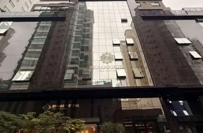 Sala comercial ára locação no ed. riomaggiore residenze com 75m² de área total 02 vagas de garagem a 50m da av. brasil