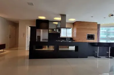 Belíssimo imóvel alto padrão localizado na praia brava com 03 dormitórios 01 suíte 03 vagas de garagem e ampla área de lazer