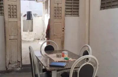 Centro - casa com: 94,28m2, santo antônio além do carmo, 2/4, varanda, quintal!
