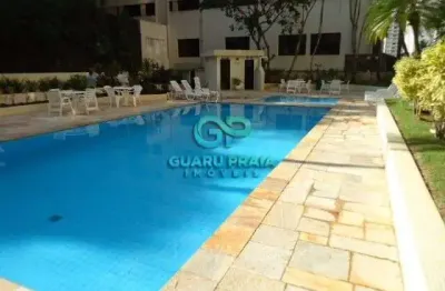 3 quartos, 5 banheiros, maravilhosa sala com sacada, cozinha ampla, três vagas de garagem.