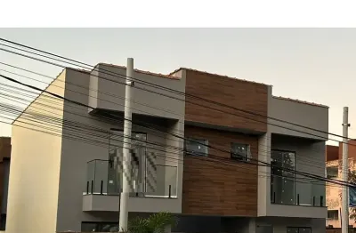 Casa duplex com 2 quartos baio fanchen queimados rj