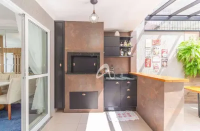 Sobrado triplex de frente para a rua à venda, totalmente planejado e mobiliado, porteira fechada, no bairro boqueirão, curitiba/pr.