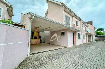 Sobrado semimobiliado em condomínio à venda, com 3 quartos (1 suíte), no bairro xaxim, curitiba/pr.