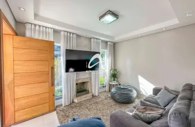 Sobrado Triplex Alto Padrão em condomínio | 4 quartos (1 suíte) – Iná