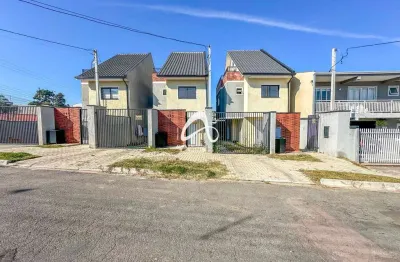 Sobrado novo de frente para a rua com ático, churrasqueira e terraço | Xaxim