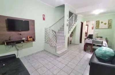 Casa com 2 quartos à venda na Rua Peru, Guilhermina, Praia Grande