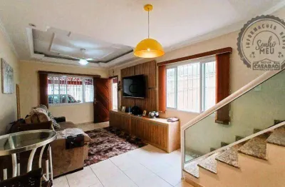Casa com 3 quartos para alugar na Rua Uruguai, Guilhermina, Praia Grande