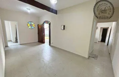 Casa com 3 quartos para alugar na Rua São Lourenço, Jardim Imperador, Praia Grande