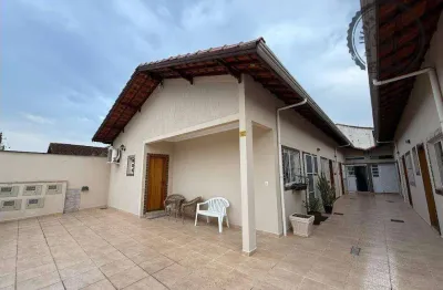 Casa em condomínio fechado com 1 quarto à venda na Rua Humorista Manoel de Nóbrega, Balneário Maracanã, Praia Grande