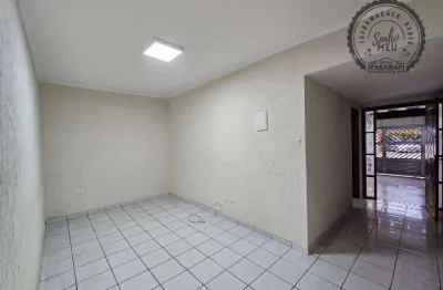 Casa com 2 quartos para alugar na Rua Guarujá, Boqueirão, Praia Grande