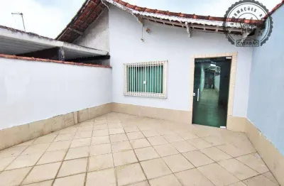 Casa com 3 quartos para alugar na Avenida João André Quintale, Balneário Maracanã, Praia Grande