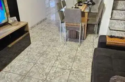 Sobrado com 2 dormitórios à venda, 88 m² por r$ 370.000,00 - jardim adriana - guarulhos/sp