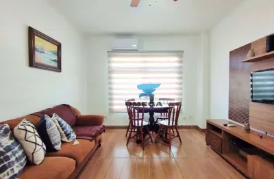 Perto da praia - apartamento com 2 quartos - prédio com piscina e churrasqueira - praia do tombo, guarujá.