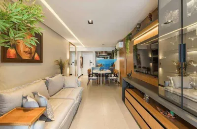 Apartamento reformado com varanda gourmet à venda de frente para o mar no guarujá, localizado na praia das astúrias.
