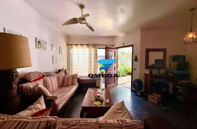 Casa à venda em condomínio fechado na praia das pitangueiras no guarujá i omega imoveis