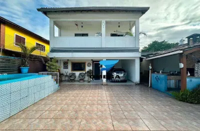 Casa com 3 quartos à venda na Rua Attílio Gelsomini, 300, Vila Santa Rosa, Guarujá