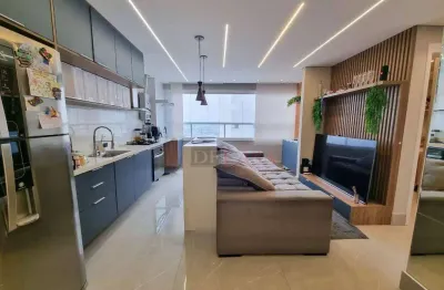 Apartamento a venda Próximo do Metrô Guilhermina com 2 dormitórios e 1 vaga de garagem.