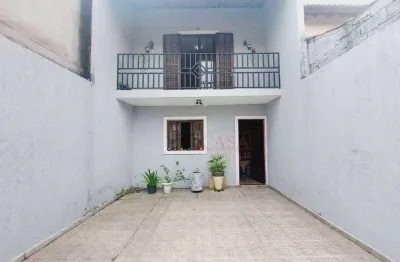 Sobrado com 3 dormitórios (1 suíte e sacada), 2 vagas. Itaquera - São Paulo/SP