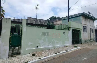 Casa à Venda com 368m². 3 dormitórios, 2 vagas. Guaianases - São Paulo/SP